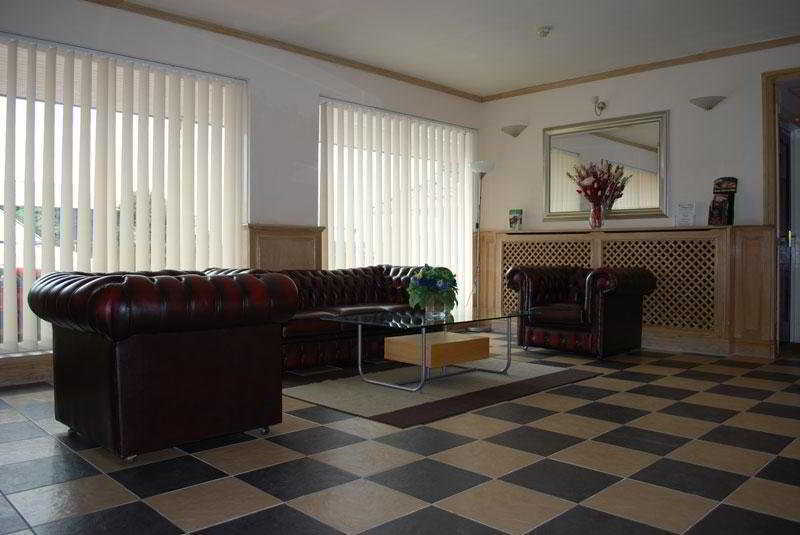 Celtic International Hotel Cardiff Airport Barry Exterior foto